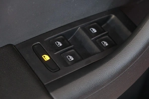 Лифтбек Volkswagen Polo 2021 года, 2089000 рублей, Омск