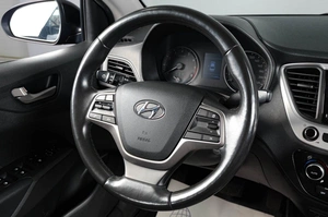 Седан Hyundai Solaris 2017 года, 1299000 рублей, Тюмень