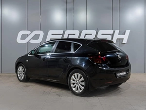 Хетчбэк Opel Astra 2011 года, 749000 рублей, Воронеж
