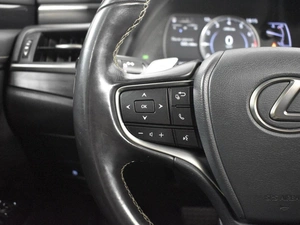 Седан Lexus ES 2018 года, 3463100 рублей, Казань