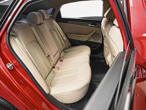 Седан Hyundai Sonata 2016 года, 1680000 рублей, Ставрополь