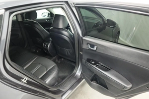 Седан Kia Optima 2018 года, 1730000 рублей, Курск