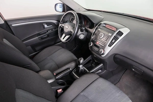 Хетчбэк Kia Ceed 2010 года, 719000 рублей, Пермь