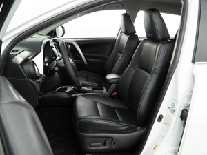 Внедорожник Toyota RAV4 2019 года, 3321444 рублей, Москва