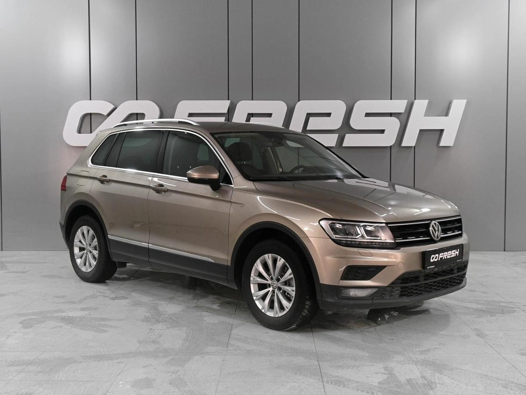 Внедорожник Volkswagen Tiguan 2018 года, 2500000 рублей, Аксай