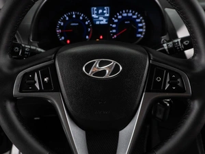 Седан Hyundai Solaris 2014 года, 890000 рублей, Тюмень