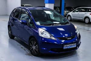 Хетчбэк Honda Fit 2010 года, 898000 рублей, Солонцы