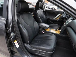 Седан Toyota Camry 2007 года, 1049000 рублей, Саратов