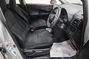 Хетчбэк Toyota Ractis 2012 года, 849000 рублей, Новокузнецк