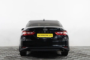 Седан Toyota Camry 2021 года, 2899000 рублей, Сургут