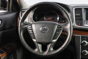 Седан Nissan Teana 2010 года, 899000 рублей, Новосибирск