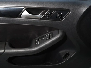 Седан Volkswagen Jetta 2016 года, 1298000 рублей, Тверь