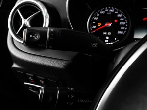 Пикап Mercedes-benz X-класс 2018 года, 3399000 рублей, Тюмень