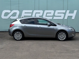 Хетчбэк Opel Astra 2011 года, 819000 рублей, Кропоткин