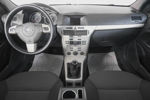 Хетчбэк Opel Astra 2008 года, 399000 рублей, Кемерово