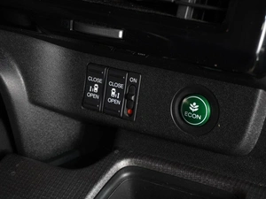 Минивэн Honda Stepwgn Spada 2019 года, 2415000 рублей, Воронеж