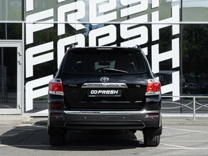 Внедорожник Toyota Highlander 2013 года, 1800000 рублей, Волгоград