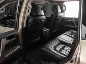 Внедорожник Toyota Land Cruiser 2011 года, 3325000 рублей, Тюмень