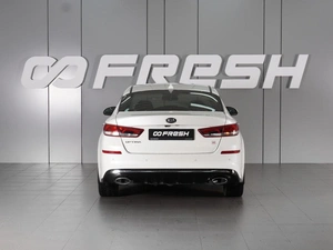 Седан Kia Optima 2020 года, 1969000 рублей, Красный Пахарь