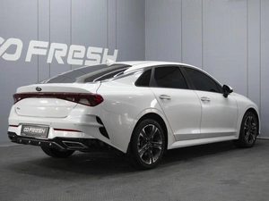Седан Kia K5 2021 года, 2950000 рублей, Омск