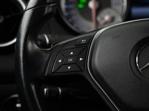 Седан Mercedes-benz CLA-класс 2013 года, 1398999 рублей, Москва