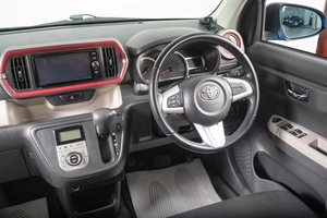 Хетчбэк Toyota Passo 2017 года, 1039000 рублей, Томск