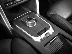 Внедорожник Land Rover Discovery Sport 2018 года, 2489900 рублей, Казань