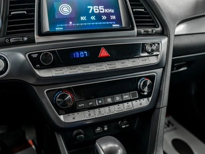 Седан Hyundai Sonata 2018 года, 1800000 рублей, Красноярск