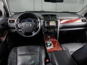 Седан Toyota Camry 2013 года, 1279000 рублей, Тюмень