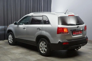 Внедорожник Kia Sorento 2012 года, 1650000 рублей, Красноярск