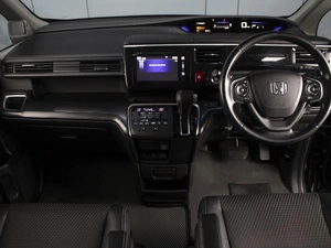 Минивэн Honda Stepwgn Spada 2015 года, 1830000 рублей, Омск