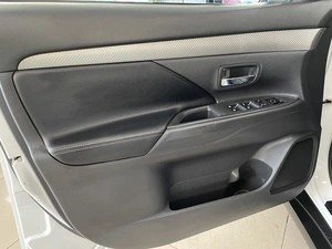 Внедорожник Mitsubishi Outlander 2015 года, 1787000 рублей, Солонцы