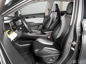 Внедорожник Geely Coolray 2023 года, 2030000 рублей, Красный Пахарь