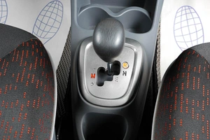 Хетчбэк Peugeot 107 2010 года, 599000 рублей, Тюмень