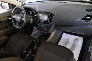 Седан ВАЗ (LADA) Vesta 2019 года, 759000 рублей, Омск