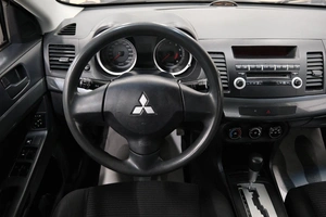 Седан Mitsubishi Lancer 2009 года, 829000 рублей, Омск