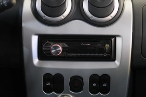 Хетчбэк Renault Sandero Stepway 2014 года, 799000 рублей, Омск