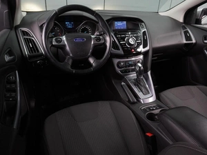Седан Ford Focus 2013 года, 1060000 рублей, Воронеж