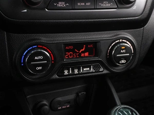 Седан Kia Rio 2012 года, 869000 рублей, Воронеж