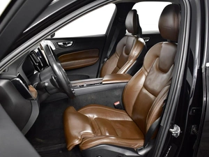 Внедорожник Volvo XC60 2018 года, 3553900 рублей, Казань