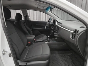Седан Kia Rio 2020 года, 995000 рублей, Красноярск