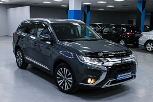 Внедорожник Mitsubishi Outlander 2019 года, 2098000 рублей, Солонцы