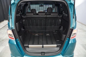 Минивэн Honda Freed 2012 года, 999000 рублей, Красноярск