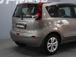 Хетчбэк Nissan Note 2011 года, 780000 рублей, Омск