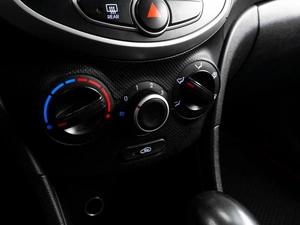 Седан Hyundai Solaris 2012 года, 719000 рублей, Тюмень