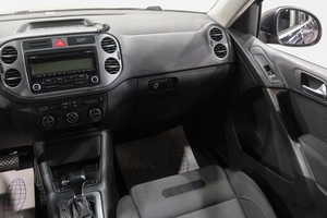 Внедорожник Volkswagen Tiguan 2009 года, 1119000 рублей, Новокузнецк