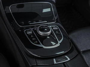 Седан Mercedes-benz E-класс 2019 года, 2270000 рублей, Ставрополь