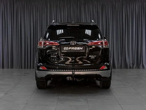 Внедорожник Toyota RAV4 2017 года, 2339000 рублей, Тюмень