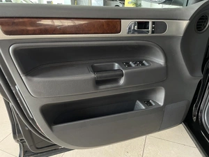 Внедорожник Volkswagen Touareg 2008 года, 1287000 рублей, Солонцы