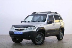 Внедорожник Chevrolet Niva 2011 года, 499000 рублей, Омск